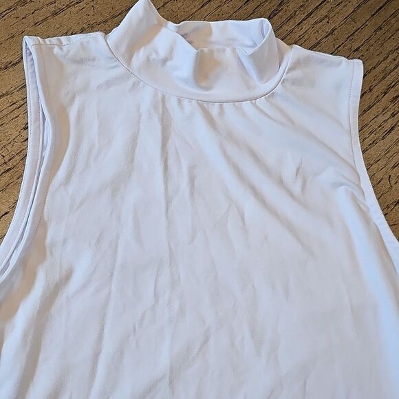 White Steve Madden turtleneck top size S high neck NWOT - Picture 2 of 7